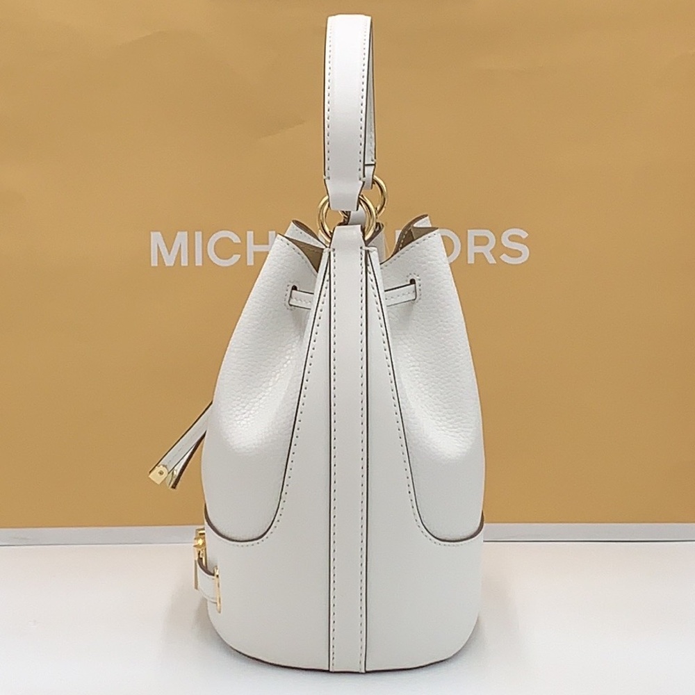 MICHAEL KORS  Reed Medium Pebbled Leather Bucket Bag Optic White NWT - Picture 6 of 16